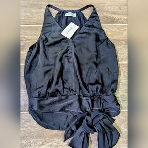 Chic Black Sleeveless Blouse